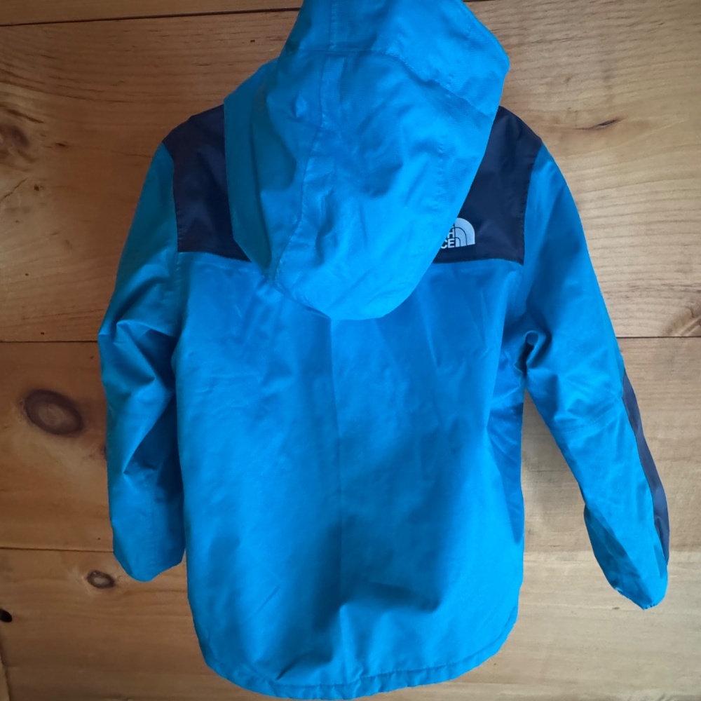 Kids blue North Face rain jacket w/ fleece lining 4T - Picture 3 of 3